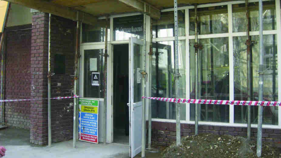 Prvog septembra nastava pod šatorom 1