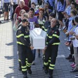 Zajednička sahrana 35 žrtava zemljotresa 6