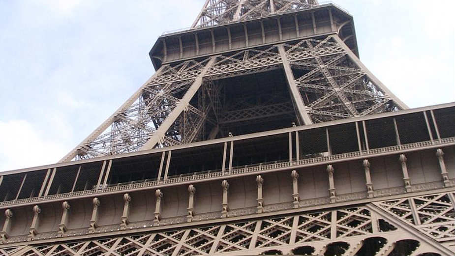 Evakuisan Ajfelov toranj 1