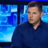 U skupštinama klubova, svi glume Koza nostru 2