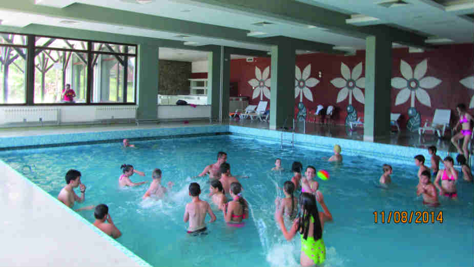 "Pokažimo im šta znači ljubav" 1