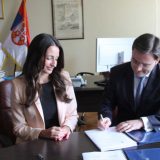 Primopredaja dužnosti delimično pred kamerama 13