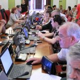 Tasovac i novinari oči u oči u parlamentu 9
