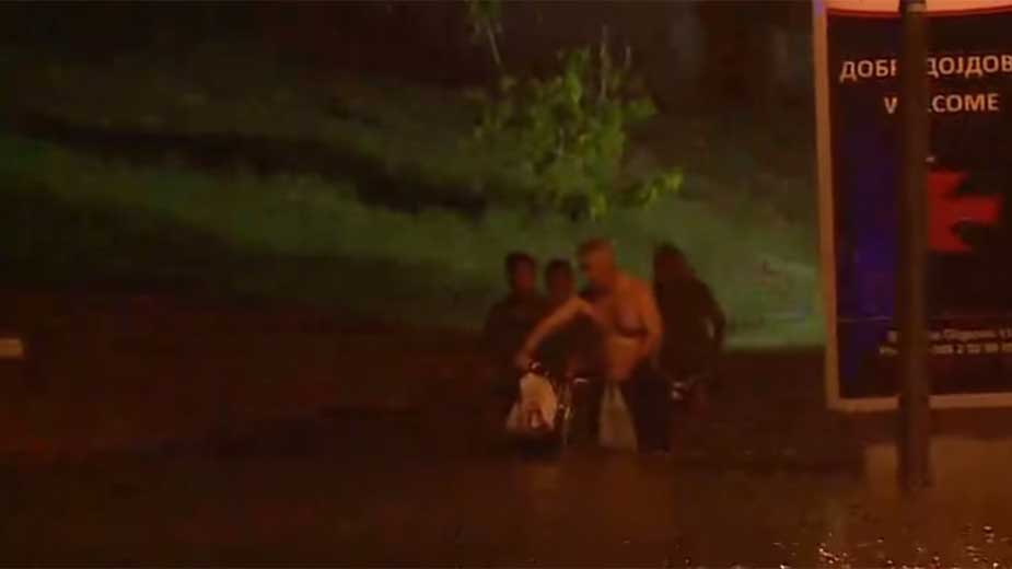 Nevreme u Skoplju: Stradalo 20 lica 1 Nevreme u Skoplju: Stradalo 20 lica 1