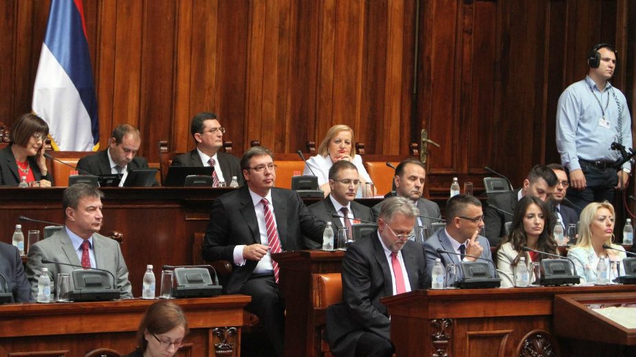 Oštra polemika Vučića i opozicije 2