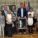 Vučić za novi zakon o transplantaciji organa 9