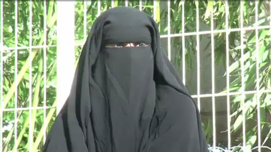 Talibani prekinuli protest žena zbog nošenja burke 13