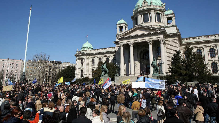 Oko 17.000 zaposlenih u prosveti sa nepunom normom 1