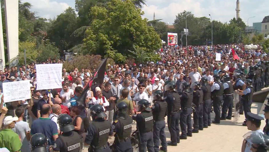 Srpska lista bojkotovala sednicu 1 Srpska lista bojkotovala sednicu 1