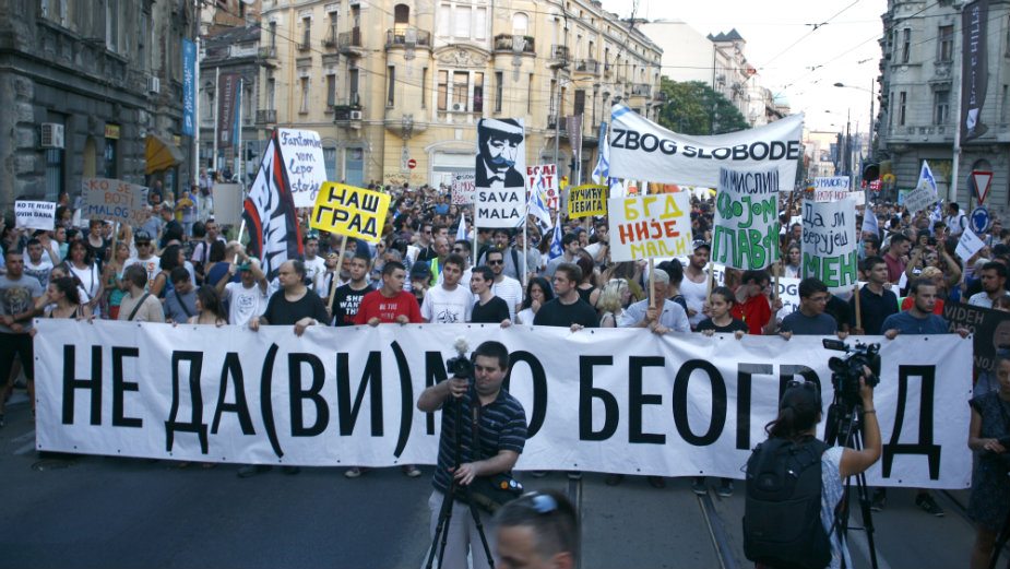 Jedno je doći na protest, drugo je glasati na nekog 1