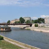 U Srbiji za centralni nivo vlasti skoro 90 odsto budžetskih prihoda 10