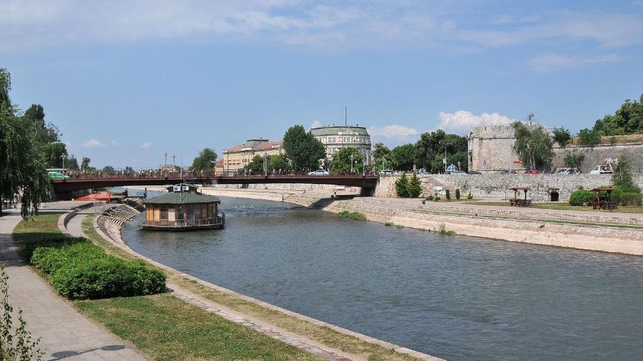 U Srbiji za centralni nivo vlasti skoro 90 odsto budžetskih prihoda 1