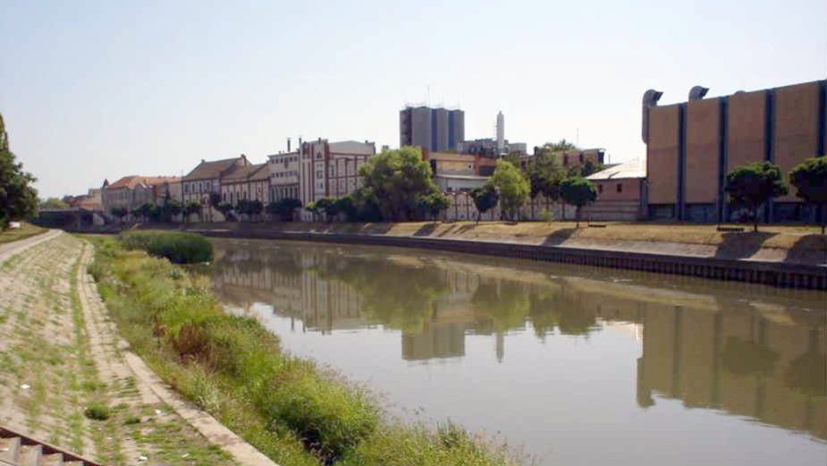 Za zemljište i hale 21 milion 1 Za zemljište i hale 21 milion 1