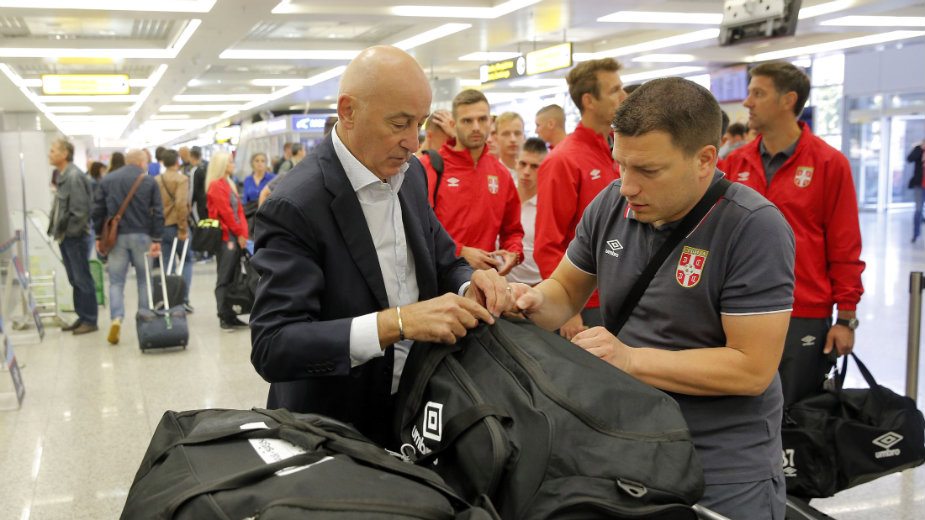 Lakrdije oko ekskurzije 1