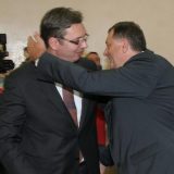 Dodik obavestio Vučića da ne odustaje 13