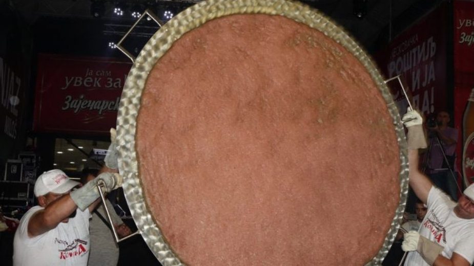 Rekordno velika pljeskavica 2