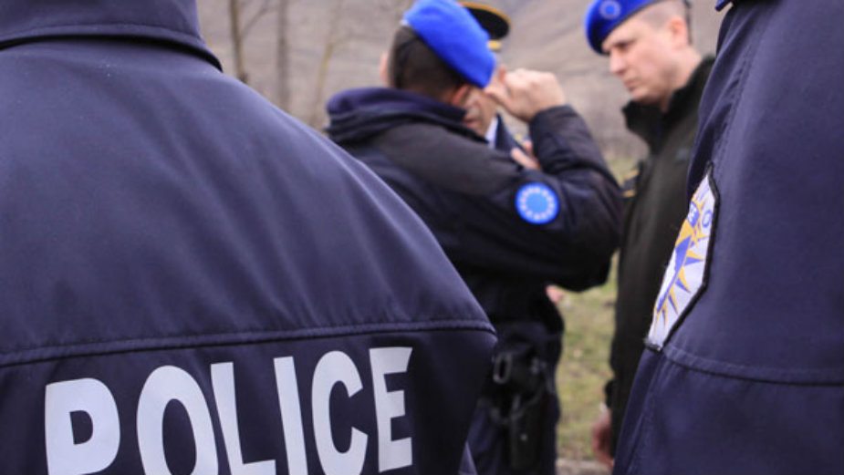 Kosovska policija prekinula odmor, Kfor izvodi vežbe (VIDEO) 1