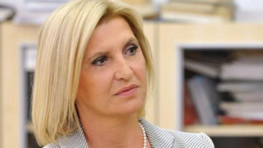 Fondacija Dragica Nikolić: Neka i drugi budu slavni 1