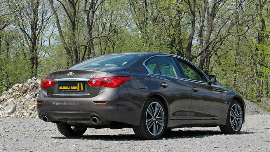 Testirali smo: Infiniti Q50 2.2d 1