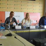 Kako je Vučić predstavljen na naslovnicama? 4