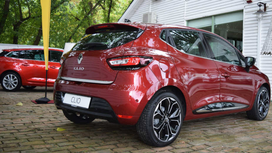 Renault Megane Grandtour i Clio Phase 2 stigli u Srbiju 3 Renault Megane Grandtour i Clio Phase 2 stigli u Srbiju 3