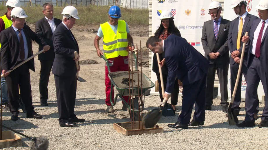 Izbegličke porodice dobiće krov nad glavom u Ovči 1