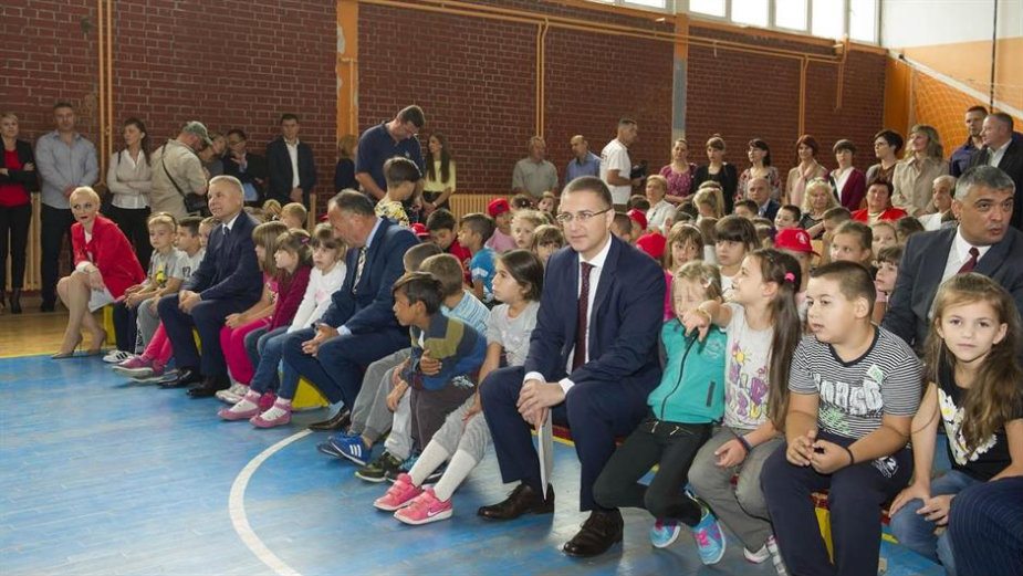 Stefanović: Svaka škola će imati video nadzor 1