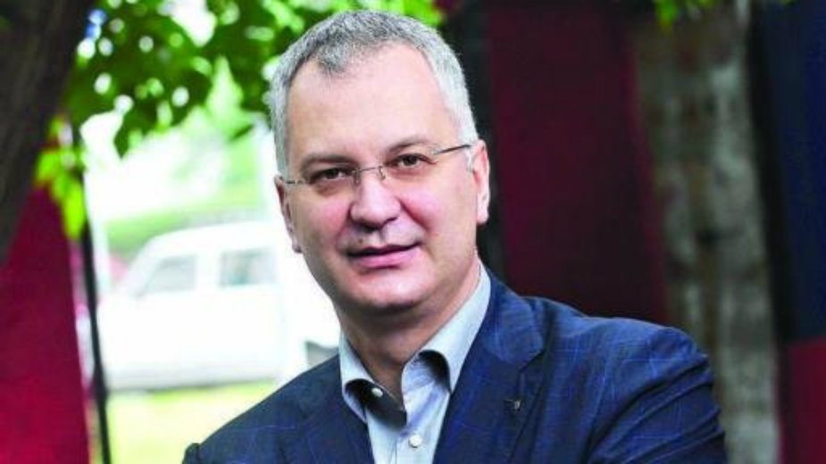 Novi lider demokrata Dragan Šutanovac obećao da DS ostaje jedan tim 1