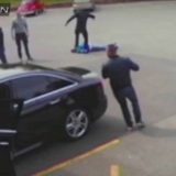 Ranjeni stražar čuvao vođu navijača 12