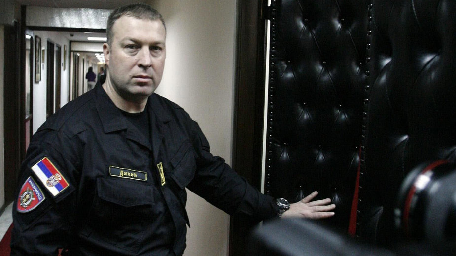 Bratislav Dikić - Kontroverzni patriota 1