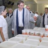 Vučić nerealno obećao 60 evra veće plate 1