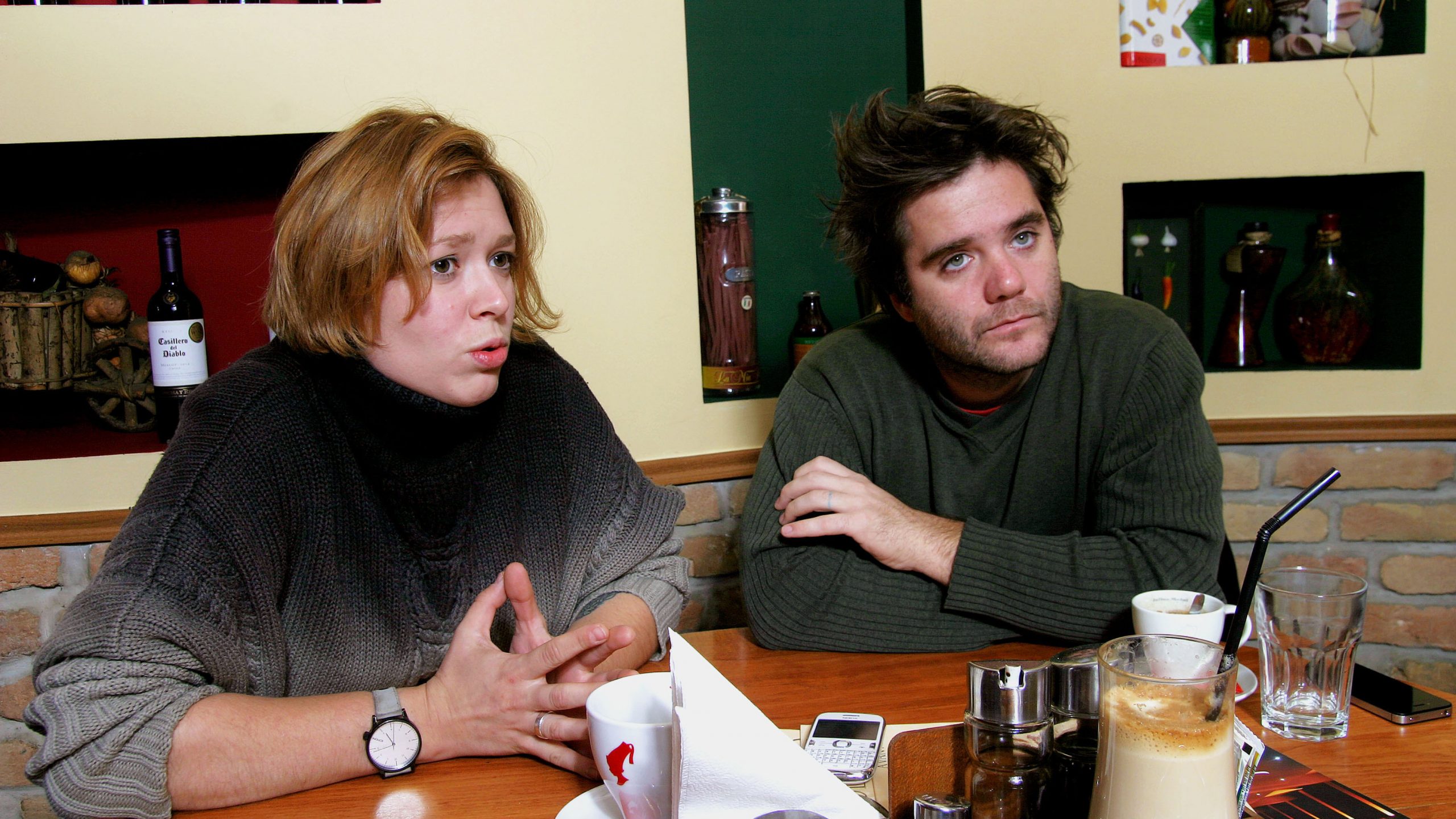 Ana Ćurčin i Stray Dogg: Intimno, sa publikom na sceni 1