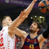 Mornar "vreba" umornu Zvezdu 1