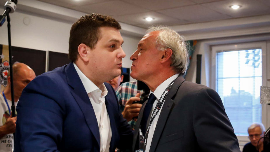 Vučelićev mandat na proveri 1 Vučelićev mandat na proveri 1