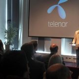 Vučić sa predstavnicima Telenora 12