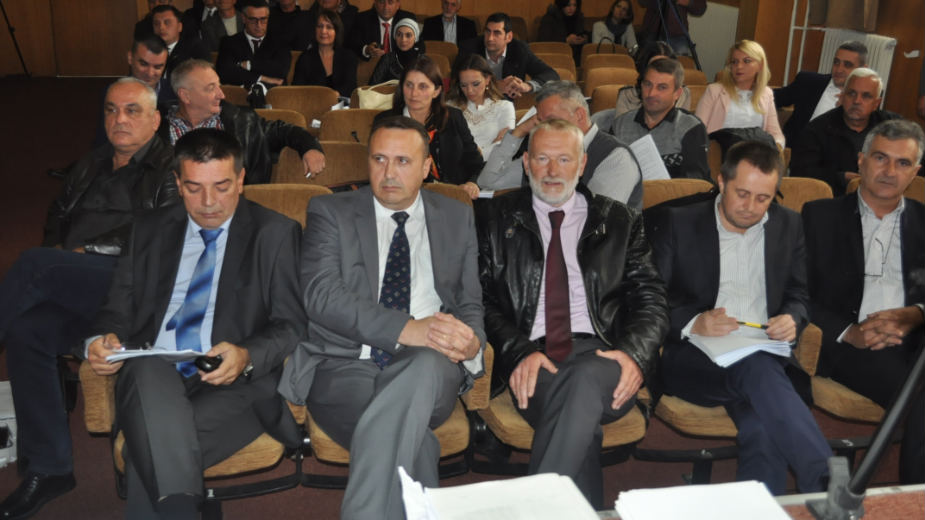 Razmeštanje kadrova i pokoja psovka 1