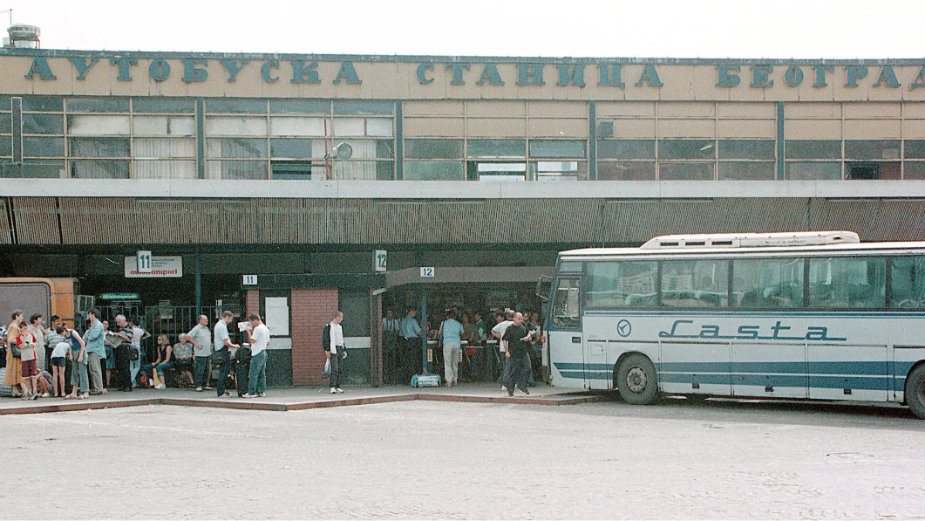 Trener, šef rasvete i vođa čuvara vode Lastu 1