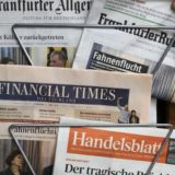 "Nema razloga za paniku - Vučić je tu" 7