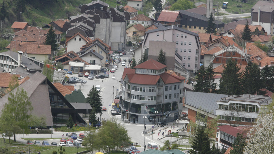 Pljušte optužbe i uvrede 1 Pljušte optužbe i uvrede 1