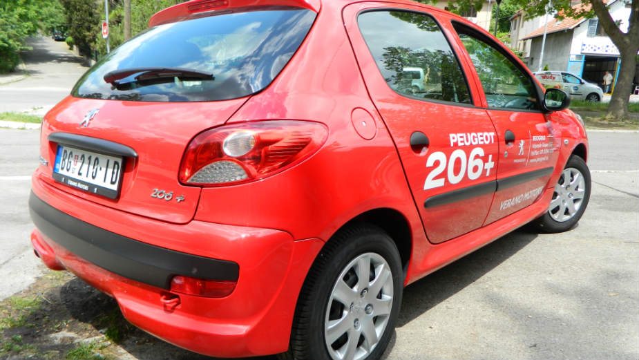 Testirali smo: Peugeot 206+ 1.4 HDI 4 Testirali smo: Peugeot 206+ 1.4 HDI 4