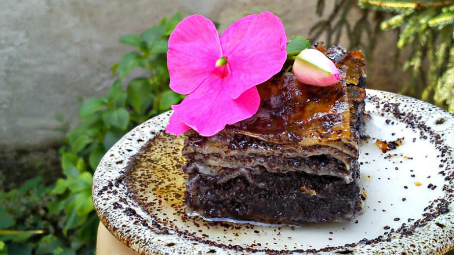 Recept nedelje: Pita sa makom 1