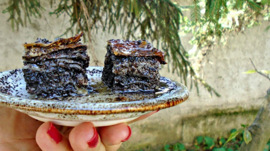 Recept nedelje: Pita sa makom 2