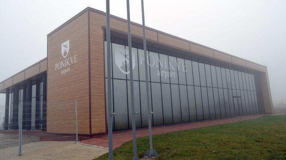 Aerodrom Ponikve-strateški cilj zapadne Srbije 1