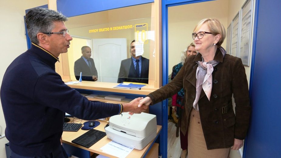 Pošta za Šumane i šest okolnih sela 1