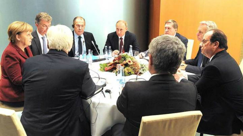 Sastanak Merkel s Putinom i Olandom, teme Ukrajina i Sirija 1
