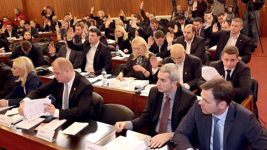 Reklamni bilbordi privatnicima na 15 godina 1