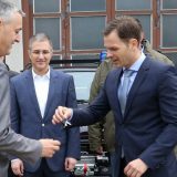  Grad Beograd poklonio vozila MUP-u 15