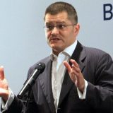 SNP može da „izbalansira“ Vuka Jeremića 10