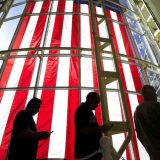 Novi predsednik SAD da se izvini naciji 8