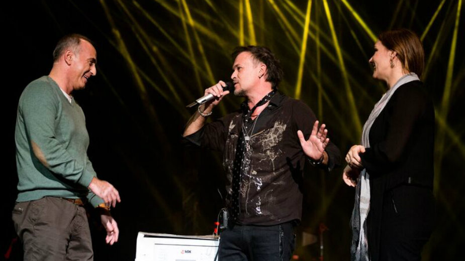 Džiboni oduševio prve večeri u Sava centru 1